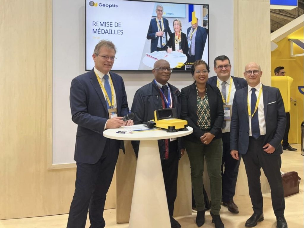 la commune de Vieux Fort récompensée par geoptis au salon des maires 2024